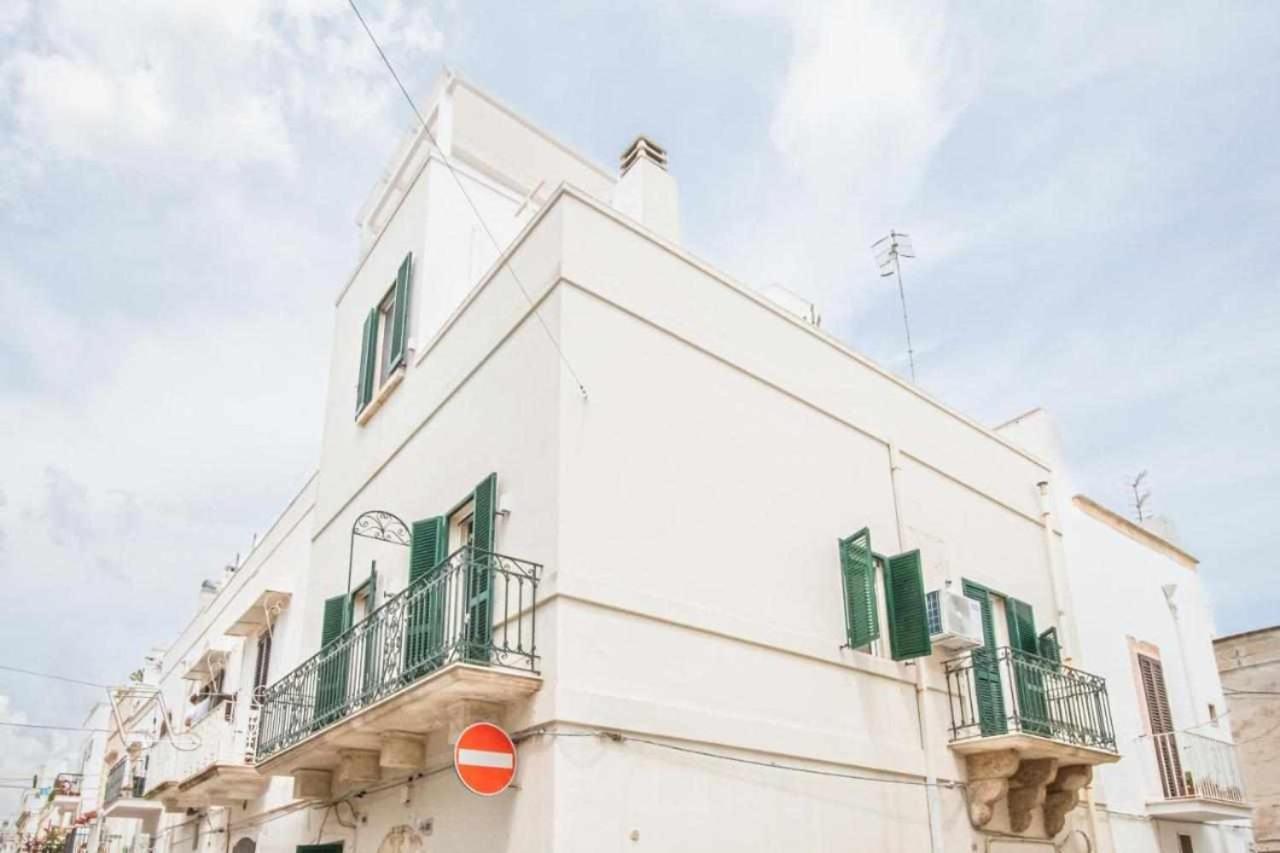 Verde A Mare Polignano a Mare Kültér fotó